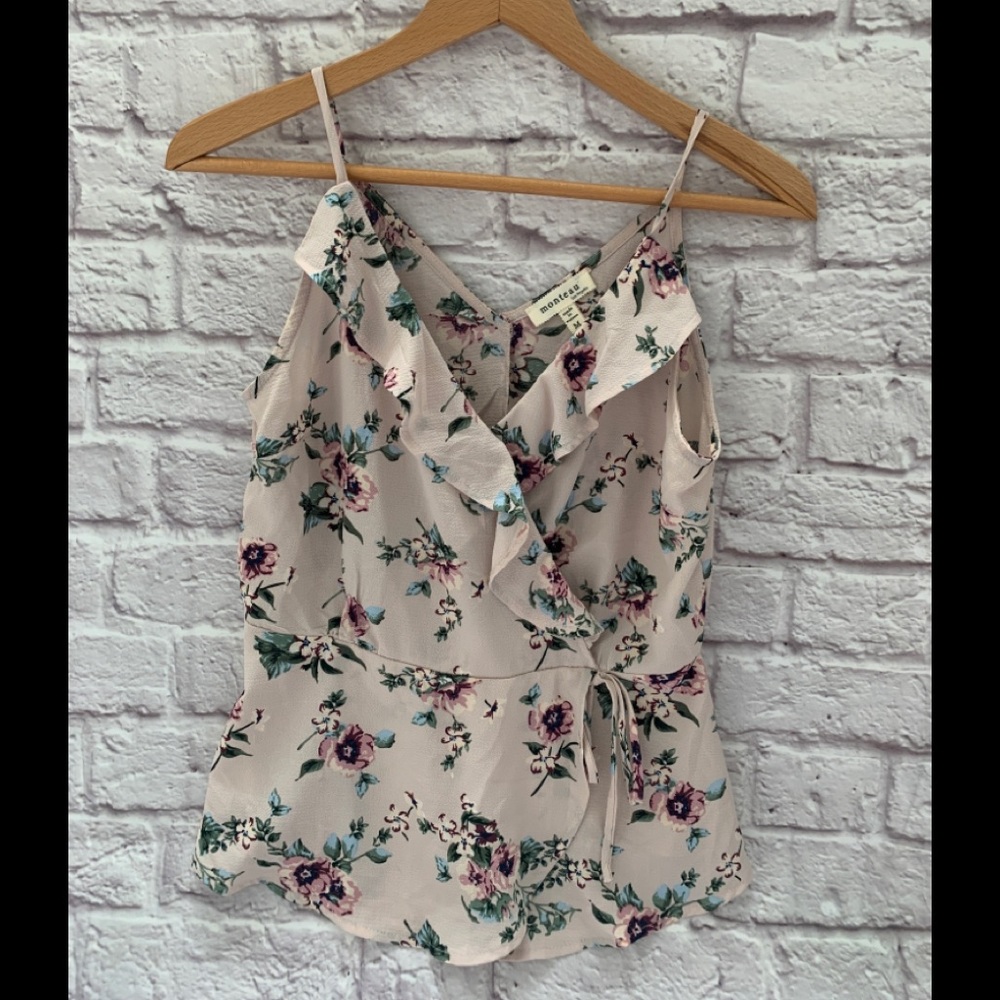 Woman’s floral tank